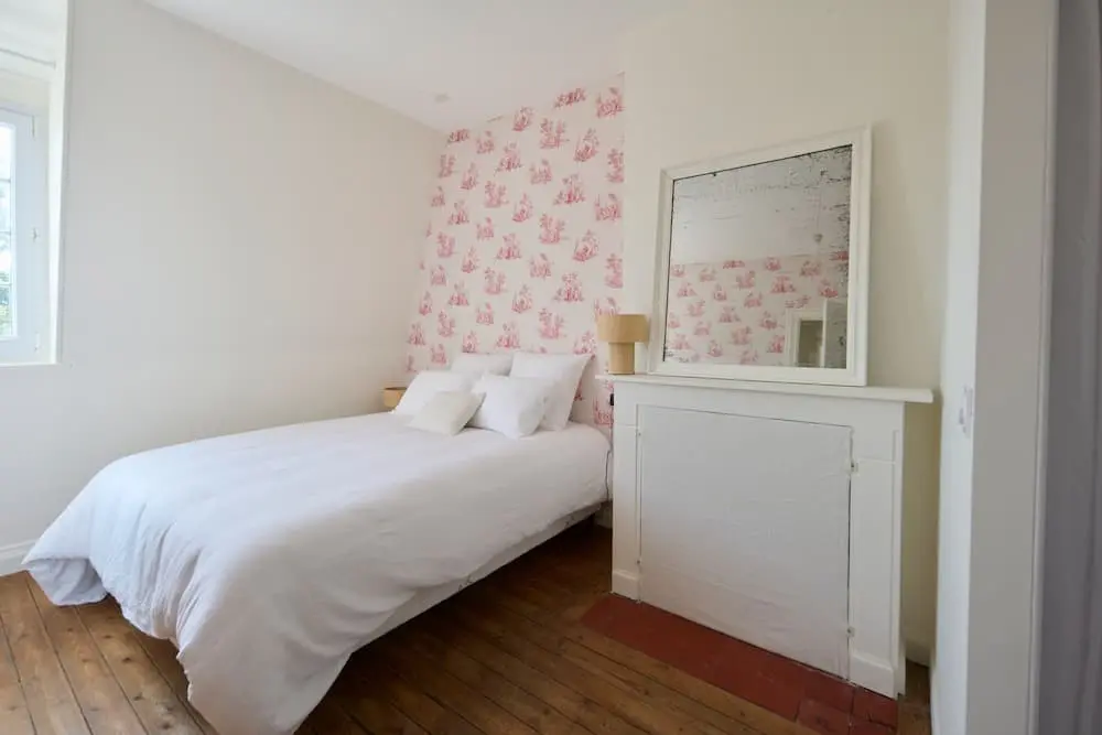 Chambre du gîte avec lit double